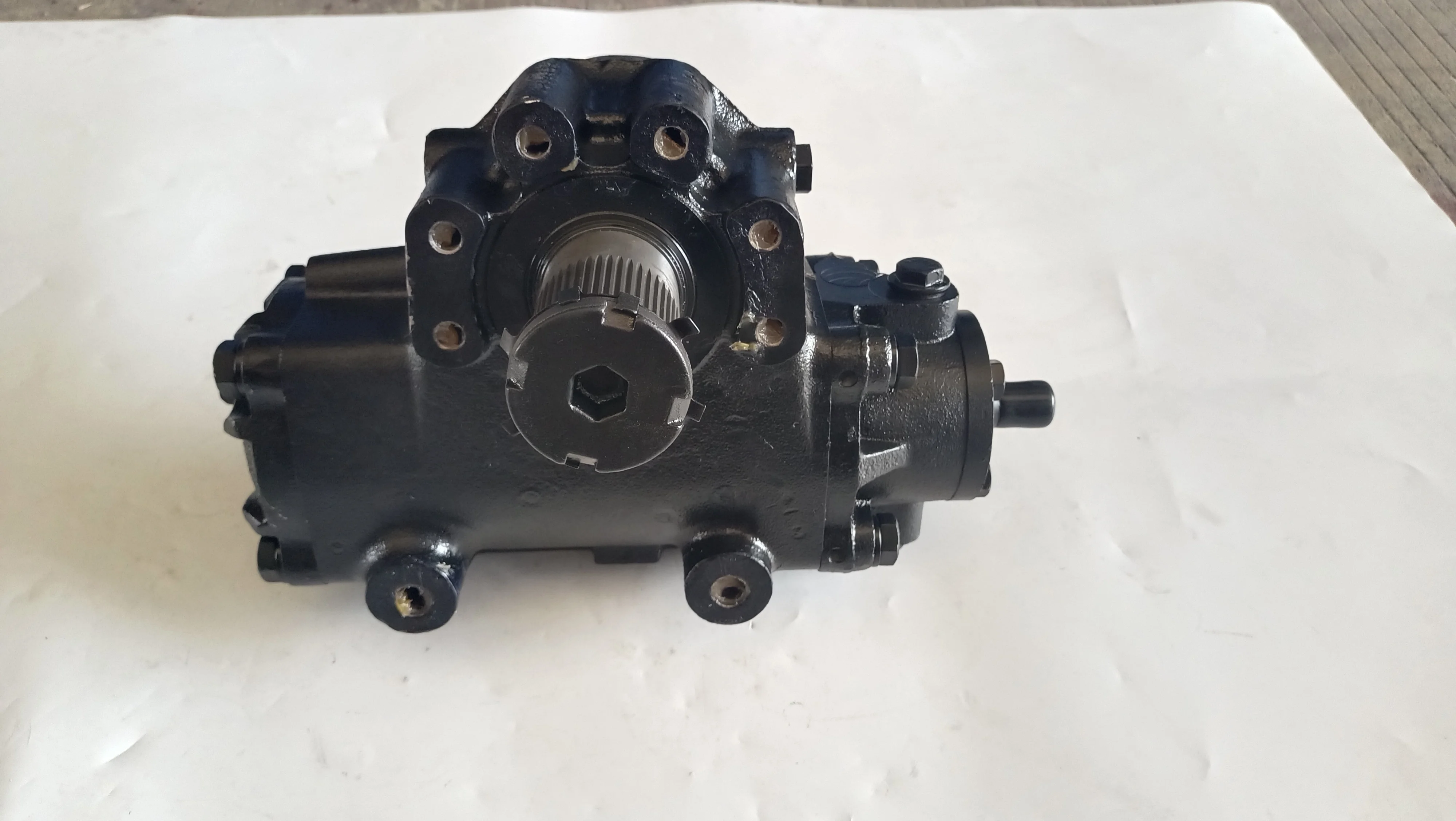 King Long Bus Power Steering Gearbox China Coach Golden Steering Pump HIGER Bus Power Steering Box