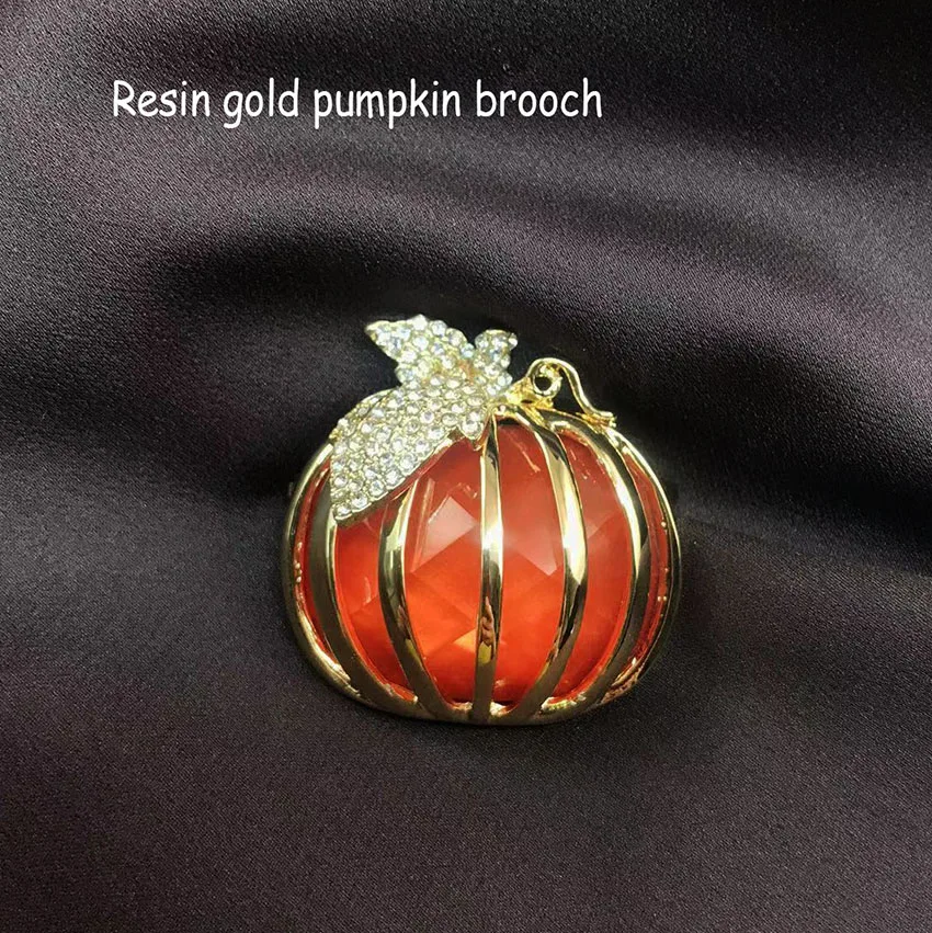 

New Designed Halloween Personality Golden Pumpkin Pin For Girls Exquisite Holiday Blessing Gift Jewelry Accessories Brooch