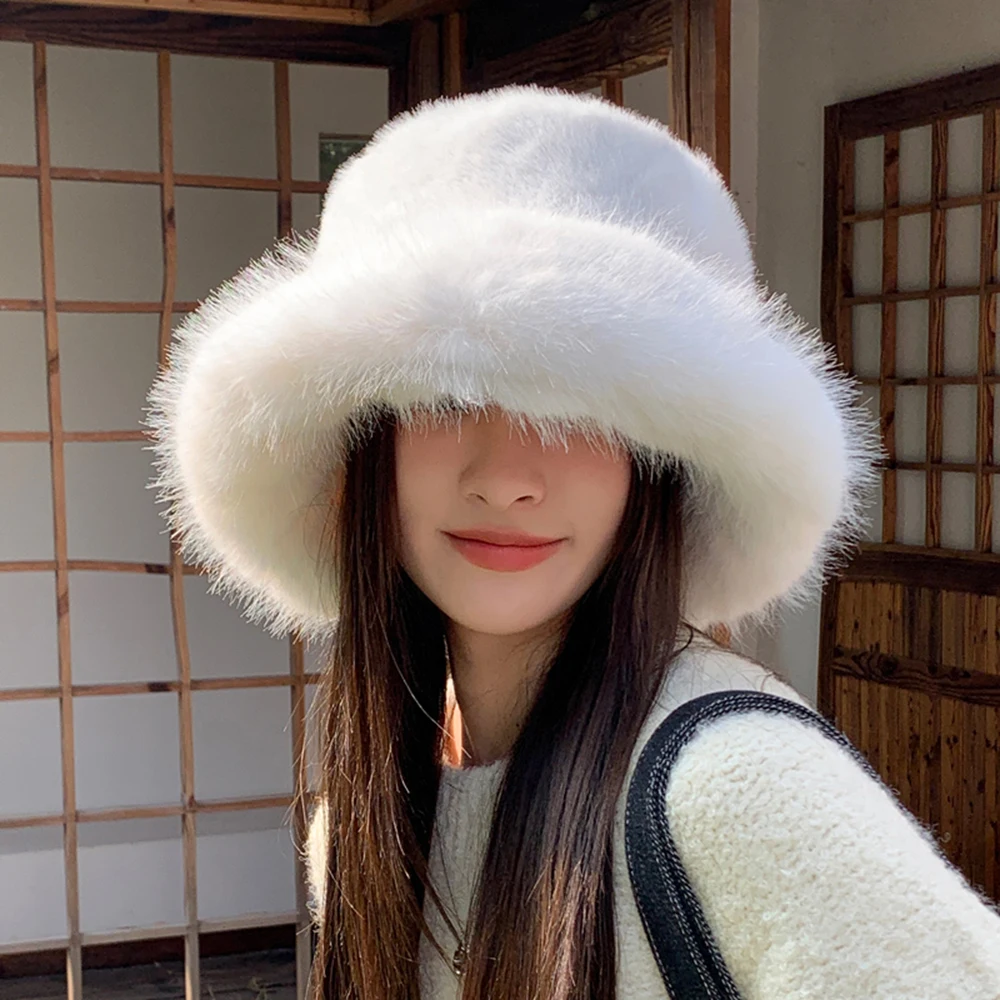 2024 New Autumn Winter Women's Fashion Fur Cap Fur Hat Fur Hats Mongolian Hat Brimless Plush Fluffy Skiing Riding Warm Caps