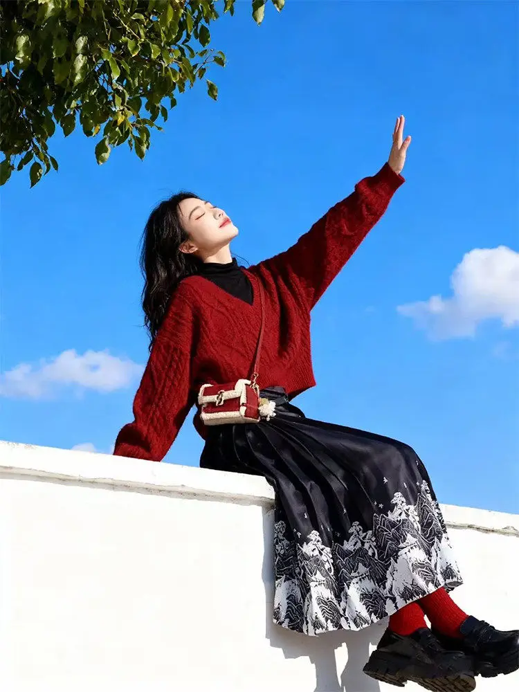 

Spring New Chinese Style Knitted Set Women's Red V-neck Sweater High Waist Face Skirt Three-piece Set Casual Fashion