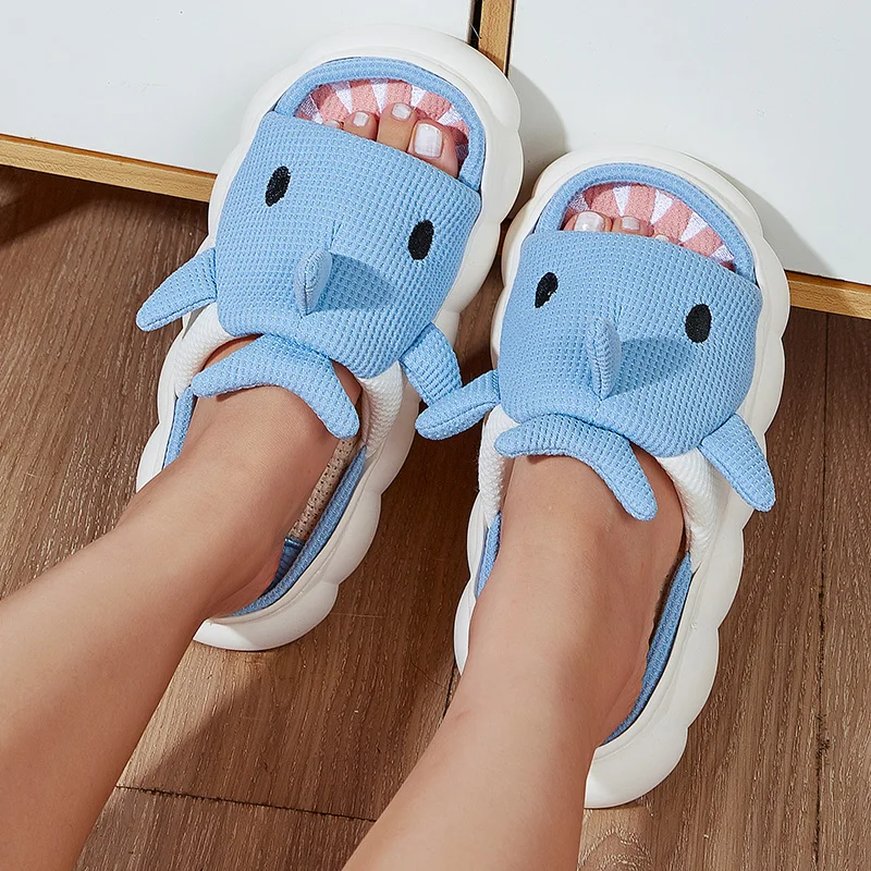 Zapatillas de tiburón Animal para mujer, plataforma, toboganes con cojín suave, zapatos de interior para sala de estar de invierno, espuma viscoelástica cálida antideslizante