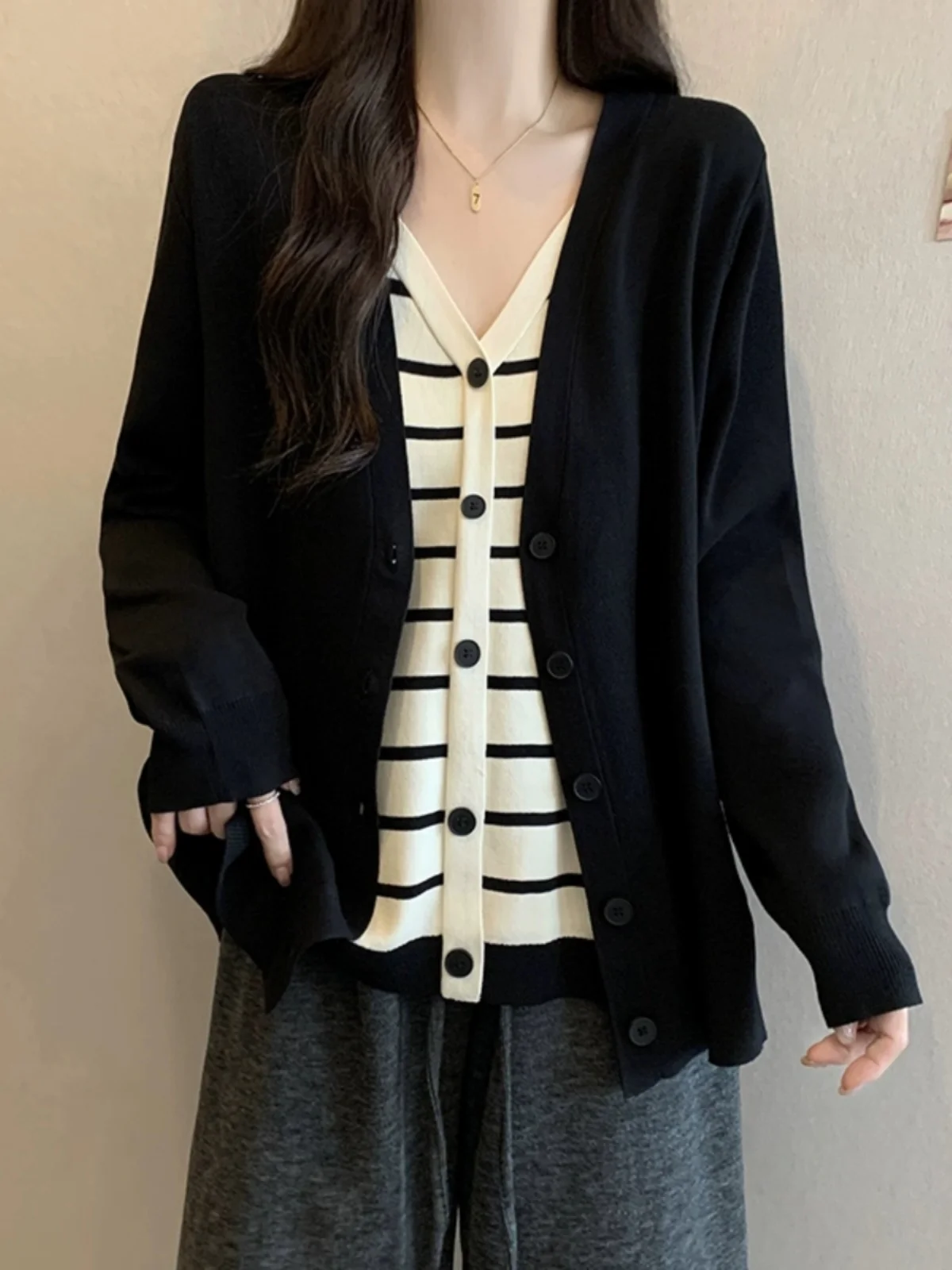 

Slimming Striped Knitted Cardigan Top Women's Casual Spring Autumn plus Size MM Fake Two-Piece Sweater Jacket Korean Style V-...