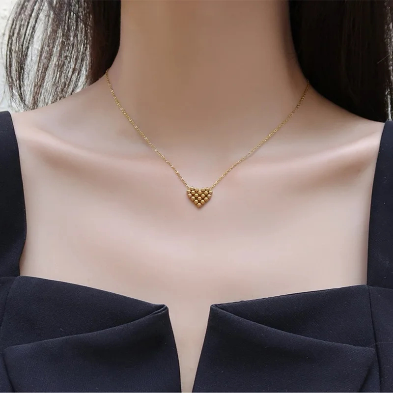 Not Fade Gold colour Plated Heart Choker Pendant Necklace Fashion Sexy Titanium Stainless Steel Jewelry Woman Accessory