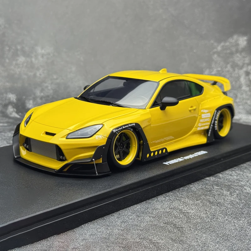 

GT SPIRIT масштаб 1:18 смола Toyota GR86 ракетный кролик игрушки модель автомобиля классика ностальгия сувенир для взрослых подарки статический дисплей