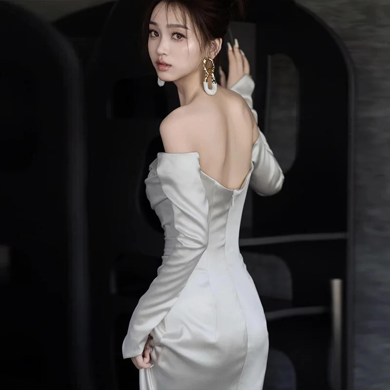 旅行写真用のフィッシュテール付きワンショルダースリムフィットサテンドレス、ハイエンドの気質、長袖ブライダルトーストドレス