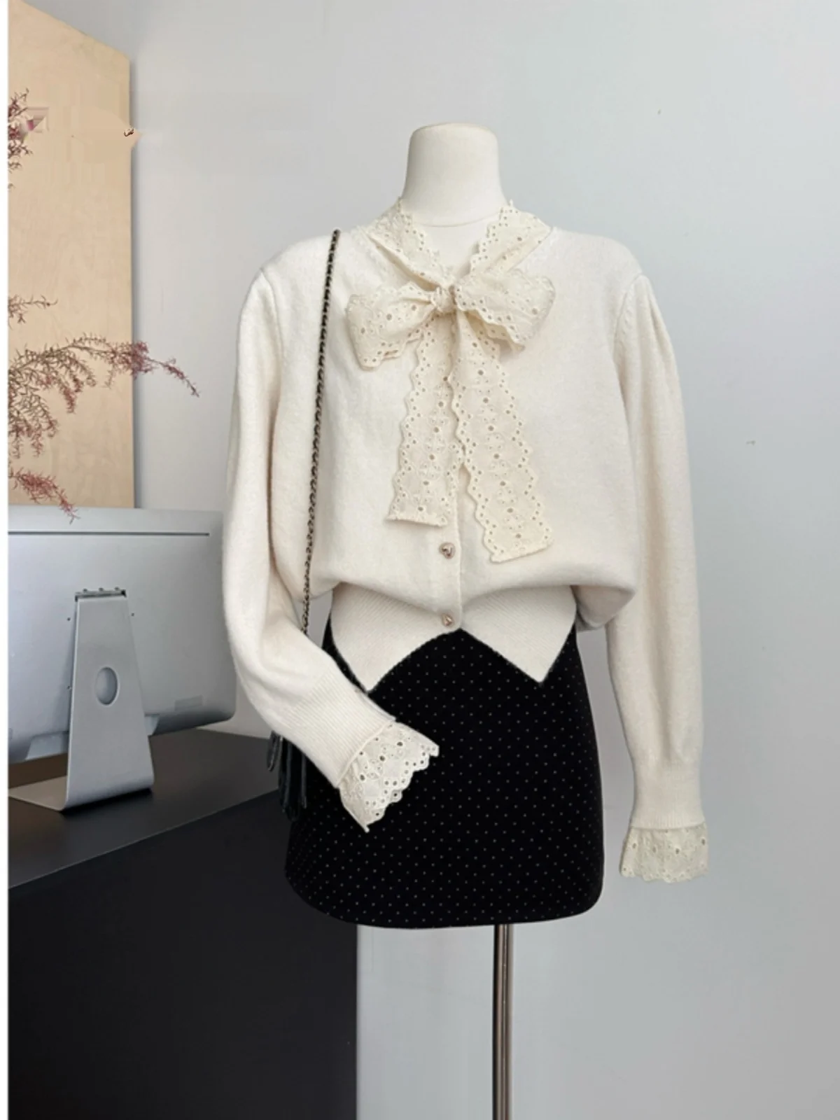 

Chic Knitted Sweater Coat for Women with Knots Puffy Sves And Lace Long Sve Top Korean Sle Loose Fit