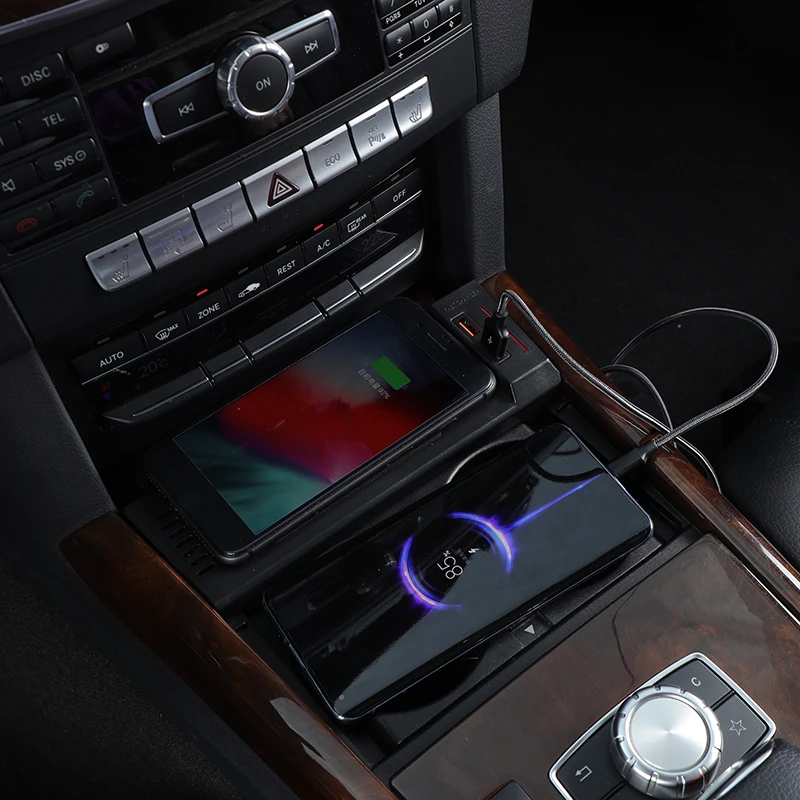 For Mercedes Benz W212 E Class E200 E260 E300 2010-2015 15W car wireless charger phone charger fast charger charging pad