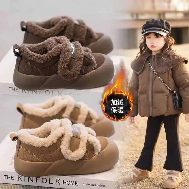 

2025 New Style Children's Cotton Shoes Winter Thickened Warm and Comfortable Girls' Soft Bottom Fashion Retro Boys' Casual Shoes