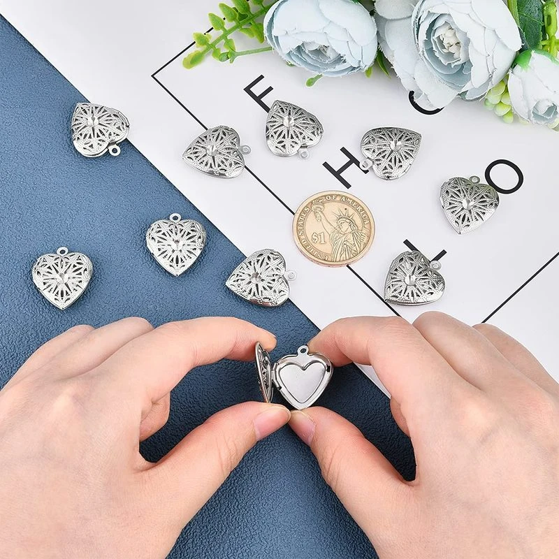 NBEADS 1-5PCS 304 Stainless Steel Photo Frame Charms Locket Pendants For Necklaces Women Men Memorial Jewelry