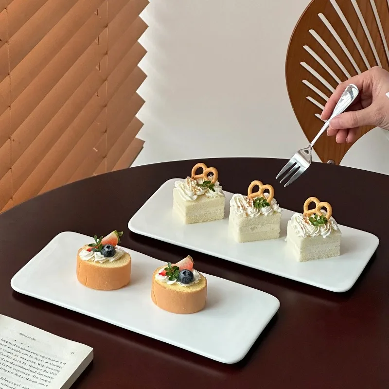 Minimalist White Ceramic Cake Plates Creative Dessert Display Plates Mousse Sushi Dishes Plate Restaurant Valentine's Day Tools