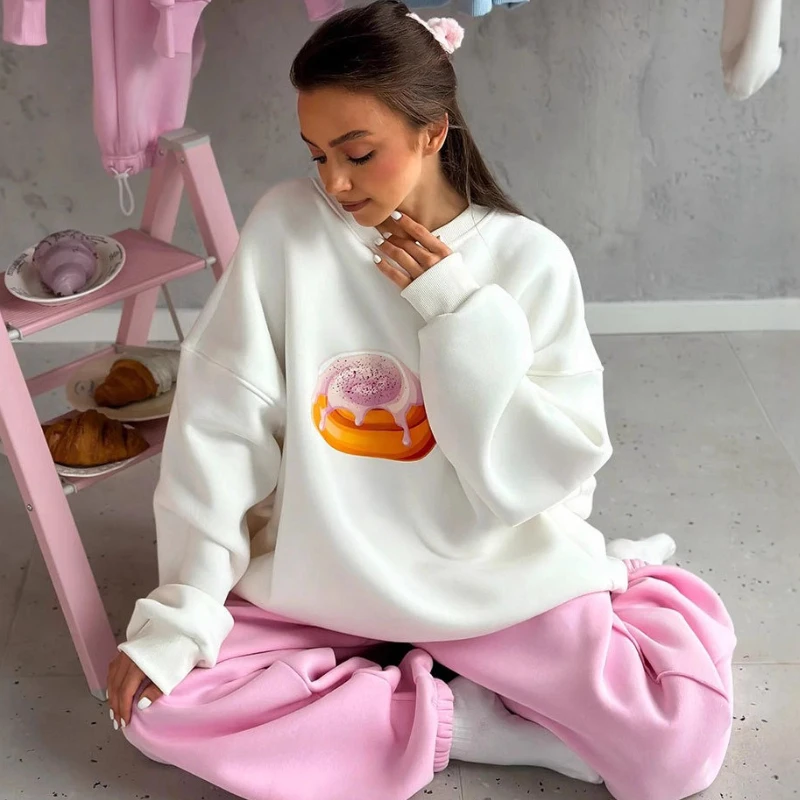 

Long-Sleeved Round-Neck Autumn Commuting Pullover Sweatshirt Female ClothingFashion Cake Printed Sweatshirt Women Loose
