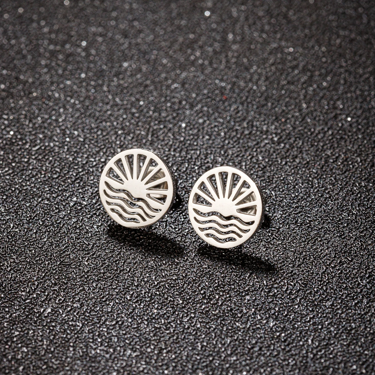 Simple Stainless Steel Ocean Wave Sun Rise Stud Earrings For Women Jewelry Hollow Geometric Summer Earrings Party Gift Aretes