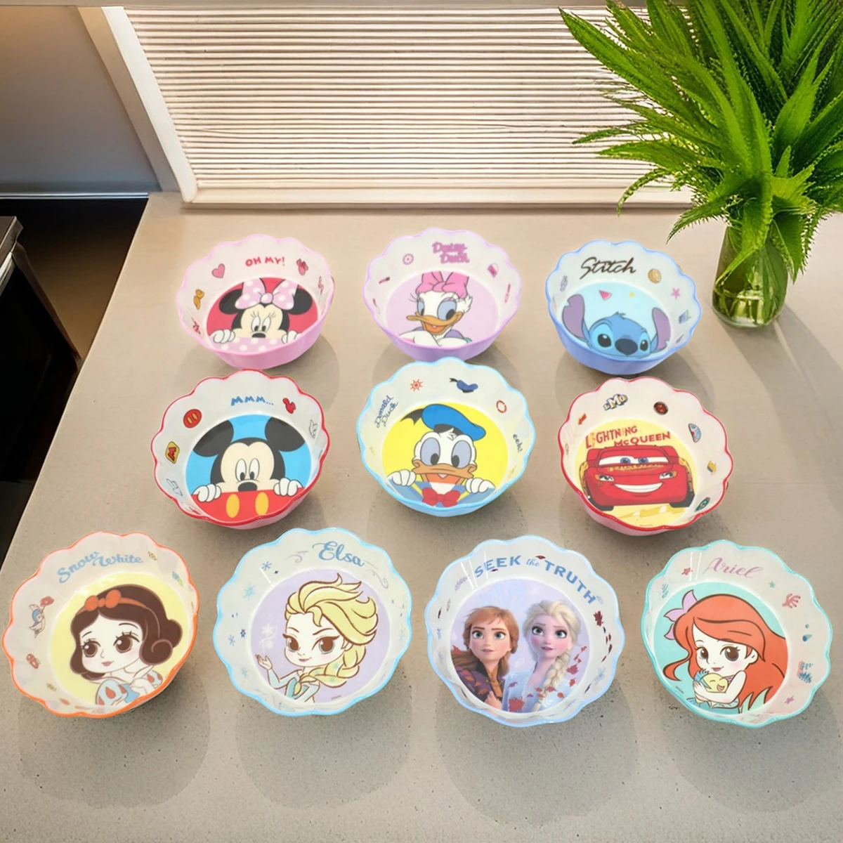1 Stück Disney Cartoon Lace Schüssel, exquisite, langlebige Melaminschüssel, Familienessen, Geburtstagsfeier, tragbares, bruchsicheres Geschirr