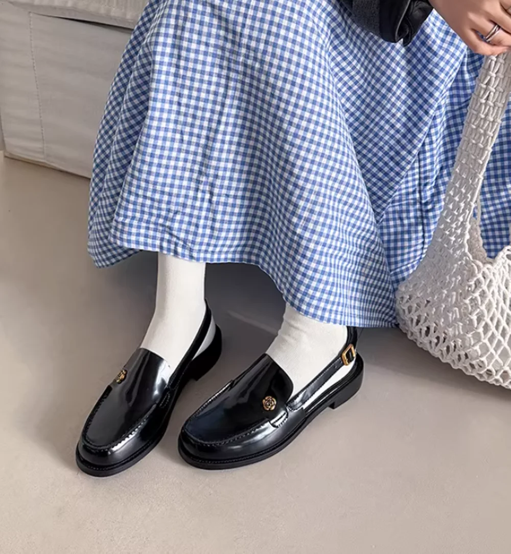 

Burgundy Faux Leather Slingback Flats Minimalist Slip-On Design Round Toe Adjustable Buckle Strap Simple Solid Color Lady Shoes