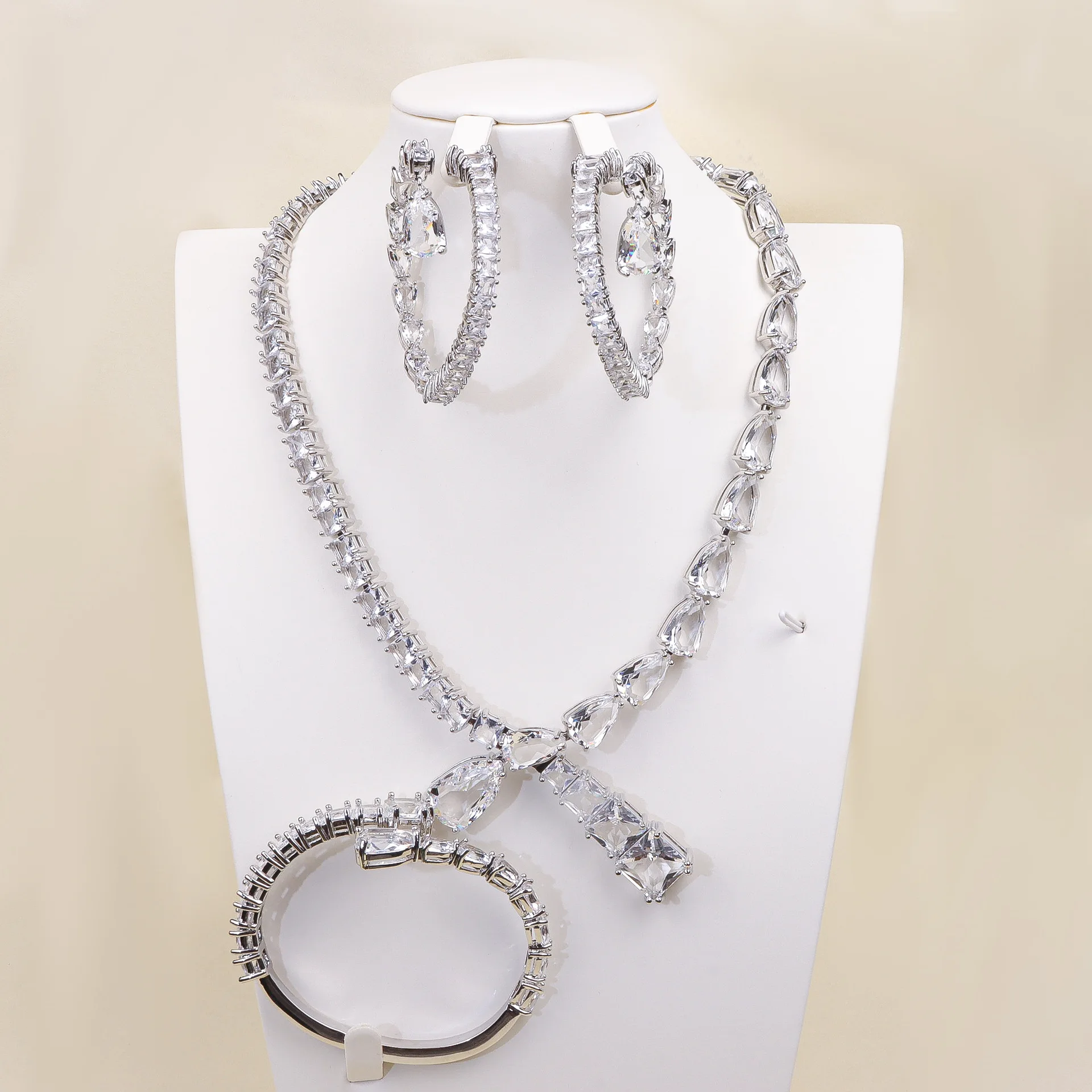 HIBRIDE Shiny Everyday stereo sliver color Necklace Earring Bracelet Womens Dress Decorative Jewelry Wedding Holiday Gift 1079