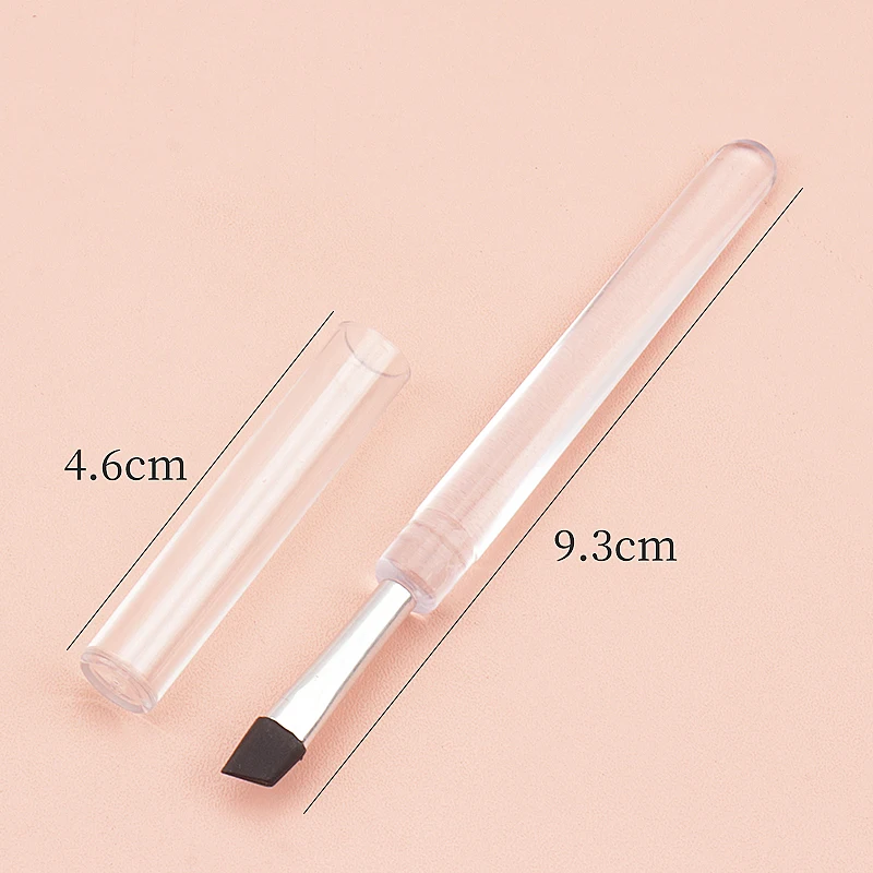 แปรงทาปากซิลิโคน 5 ชิ้น พร้อมฝาปิด ใช้งานง่ายและมีประสิทธิภาพ สำหรับทาลิปสติก ครีม ลิปกลอส แปรงแต่งหน้าสำหรับเขียนคิ้วและอายไลเนอร์