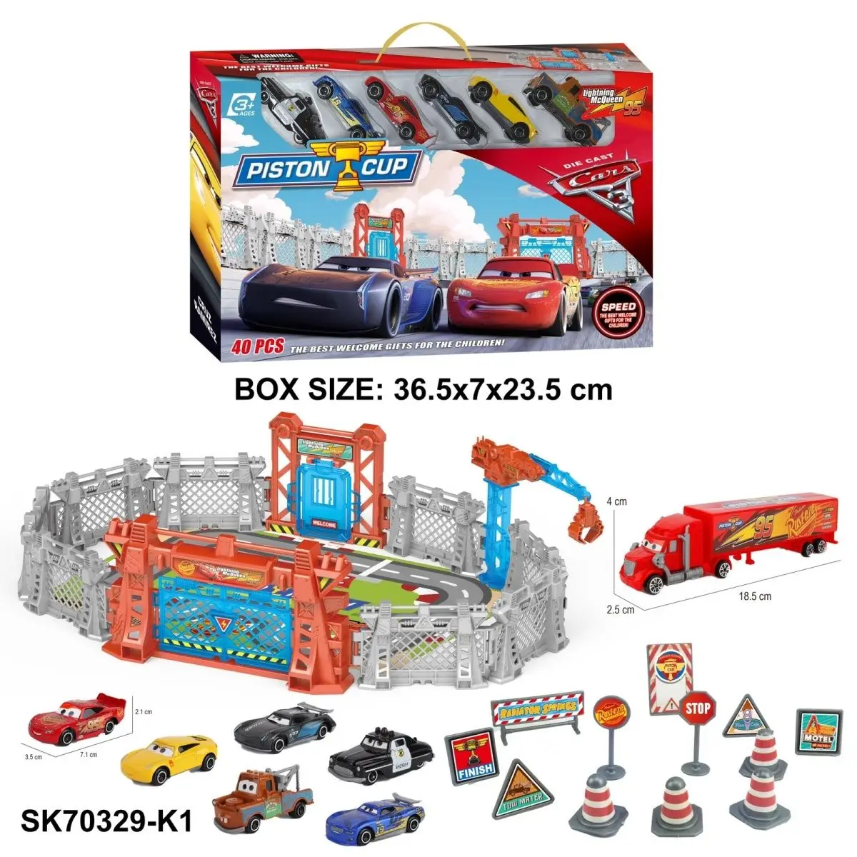 Disney Pixar Die-Cast Car Model Set, Cars Series with Mater & McQueen, Includes 6 Mini Cars and Race Track Barrier Scene Playset