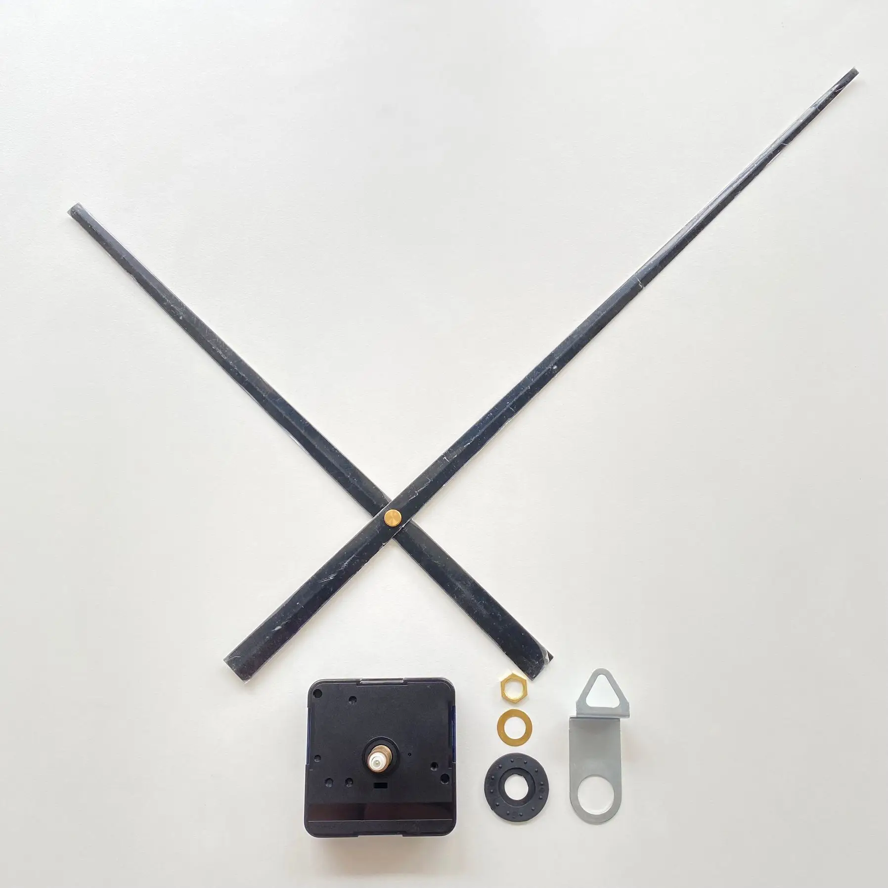 What is a Hex Clock and How to Choose the Best One for Your Space?