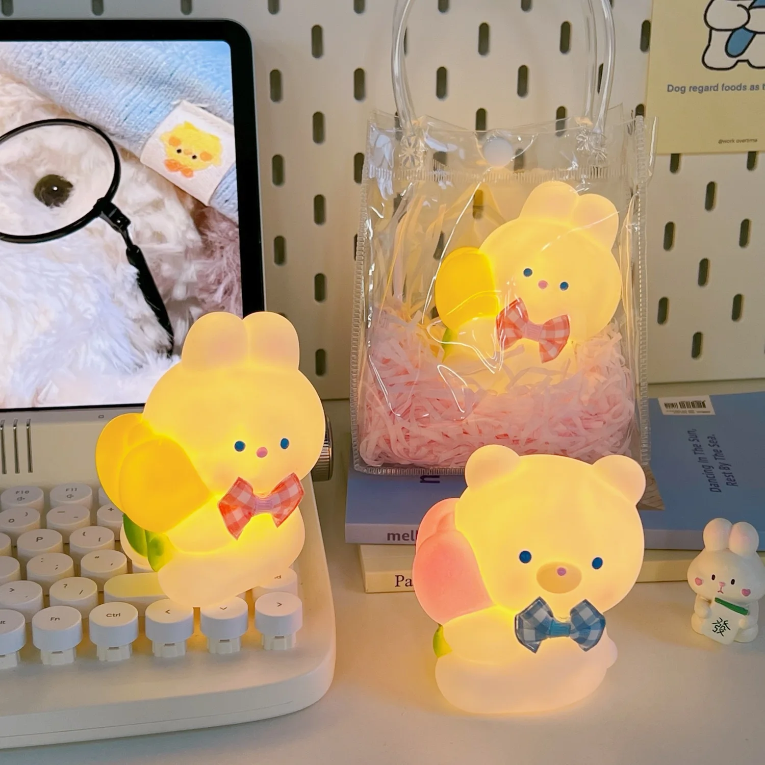 Bedside Nightlight Sweet and Cute Eye Care Sleep Light Bedroom Sleep Light Battery Stupid and Cute Peach Bear Table Lamp