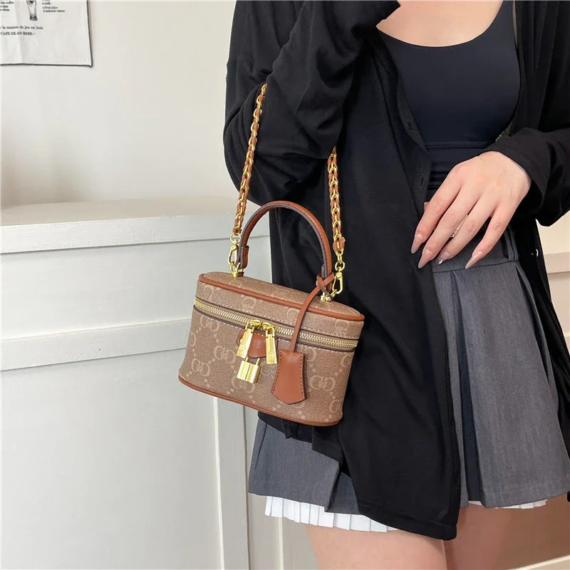 حقيبة حمل فريدة من نوعها راقية للنساء الأنيقات مع أزياء باريس الكلاسيكية وتفاصيل الحروف #6