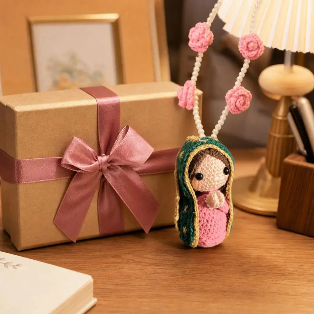Colgante de Ganchillo Hecho a Mano de la Virgen María para Coche, Muñeca Adorable con Cadena de Cuentas de Rosa y Girasol, Adorno Religioso de Bendición, Decoración para Auto