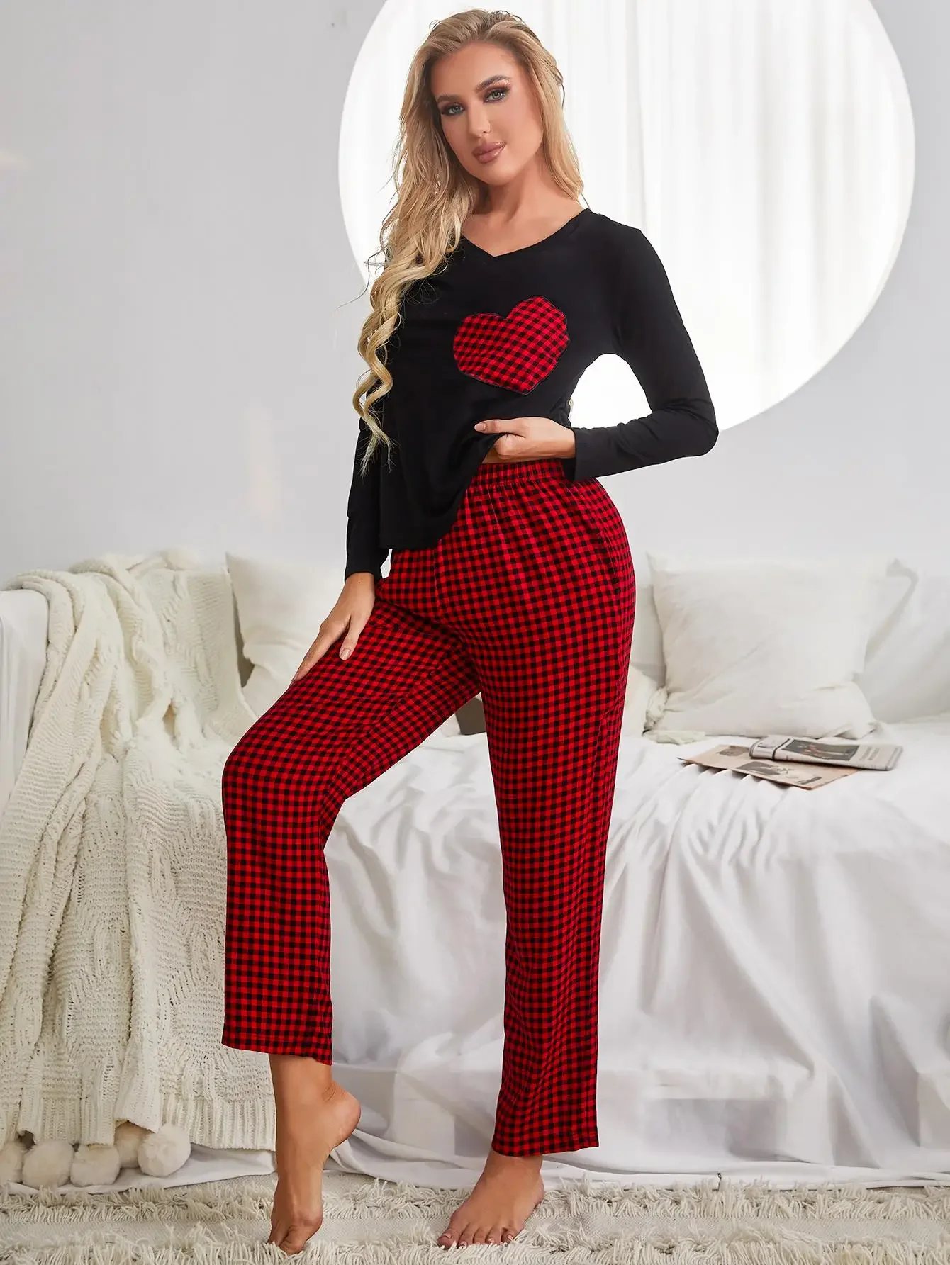 Women‘s Pajamas Set Long Sleeve Heart Print Top&Full Length Pants Plaid Sleepwear 2 Pieces V Neck Nightwear Leisure Home Clothes