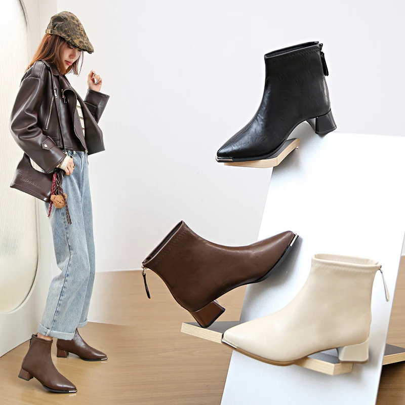 

2025 Новые короткие сапоги с острым носком, женские осенне-зимние ботинки на высоком толстом каблуке, тонкие дизайнерские ботинки в стиле ретро Женские Ботинки