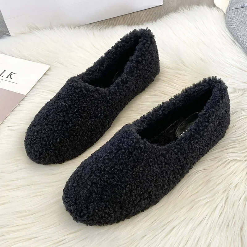 Mocassins de lã de cordeiro de luxo femme inverno sapato de algodão feminino quente mocassins de pelúcia confortável encaracolado pele de ovelha apartamentos mulher tamanho grande 40-43