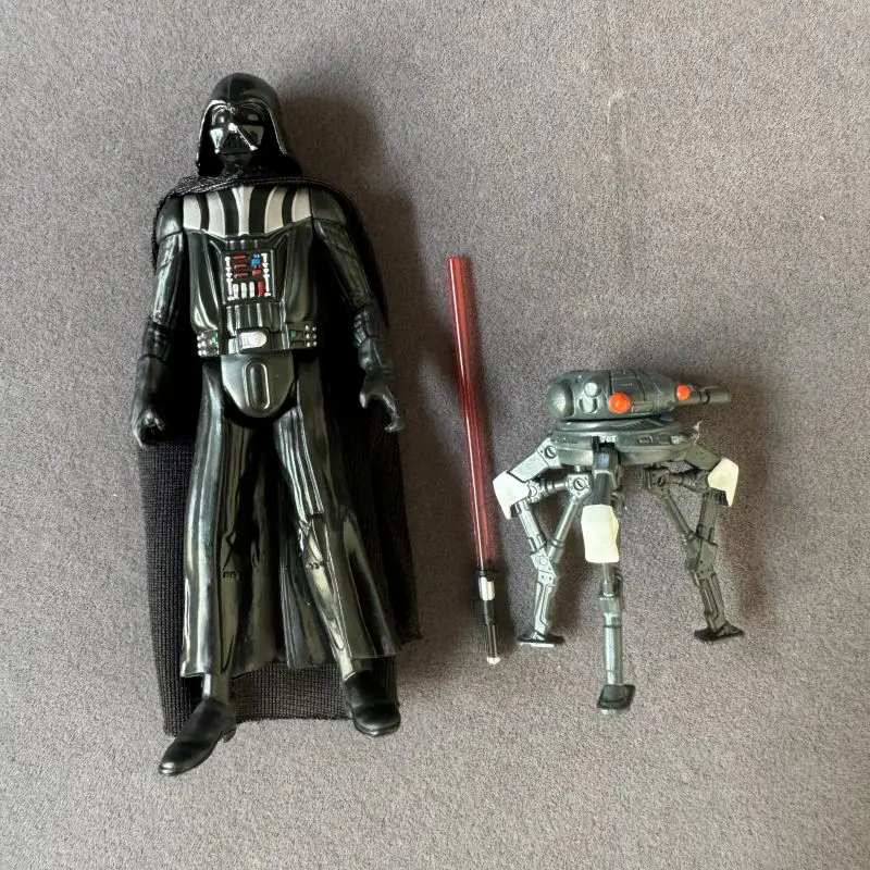 Star Wars Toy Model Robot Action Figure 3.75-inch Desktop Ornament and Peripheral Figurine As A Gift