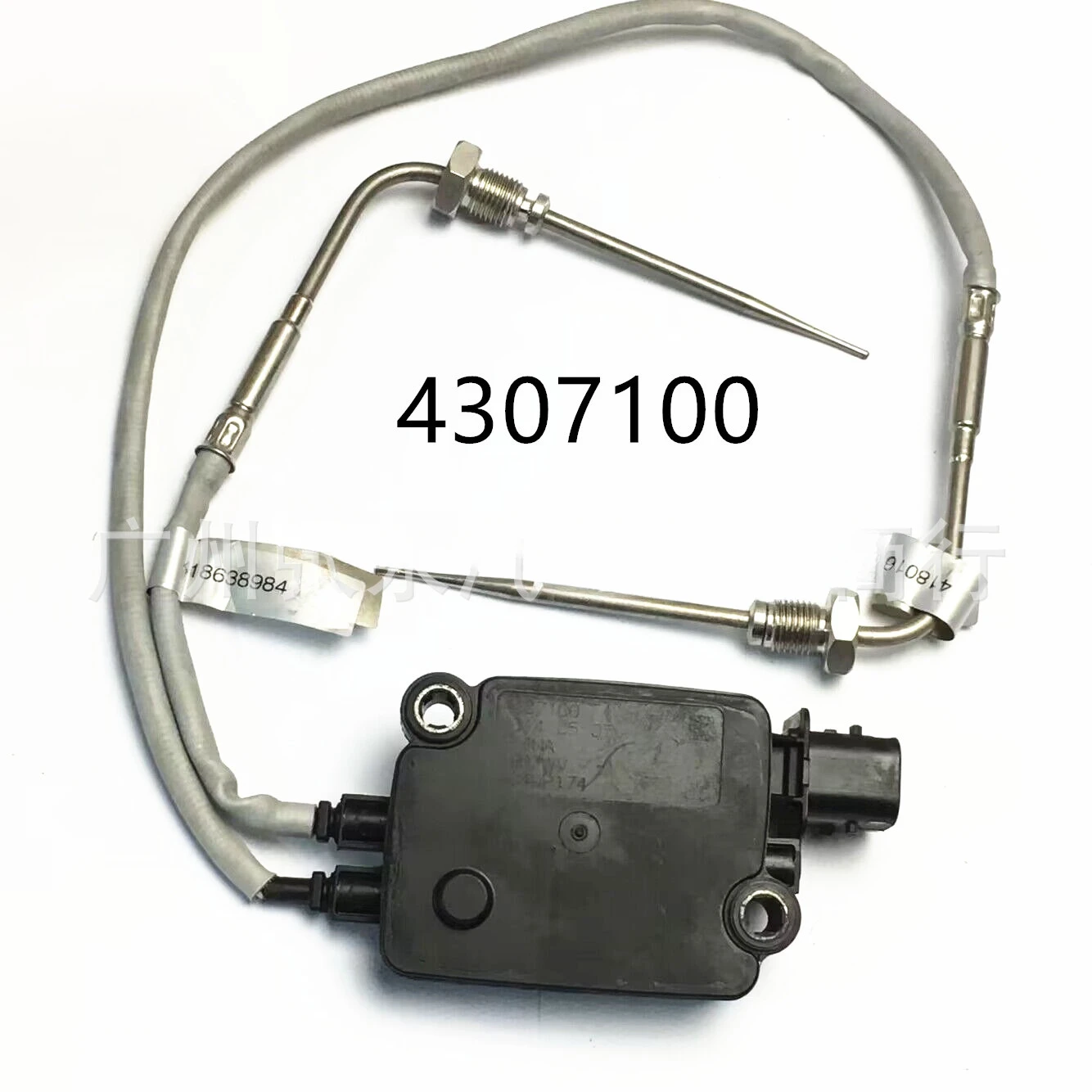 

Датчик EGT 4307100 4384811