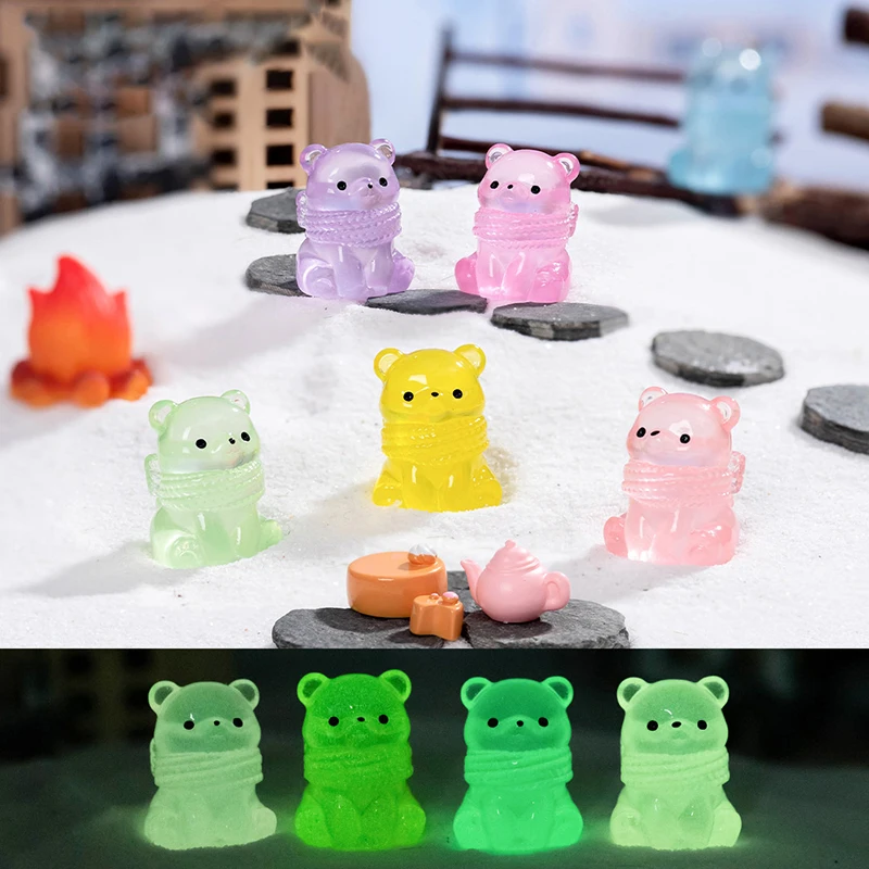 1Pcs Luminous Polar Bear Ornament Mini Cartoon Animal Doll Micro Landscape Decoration Dollhouse Miniature Toy