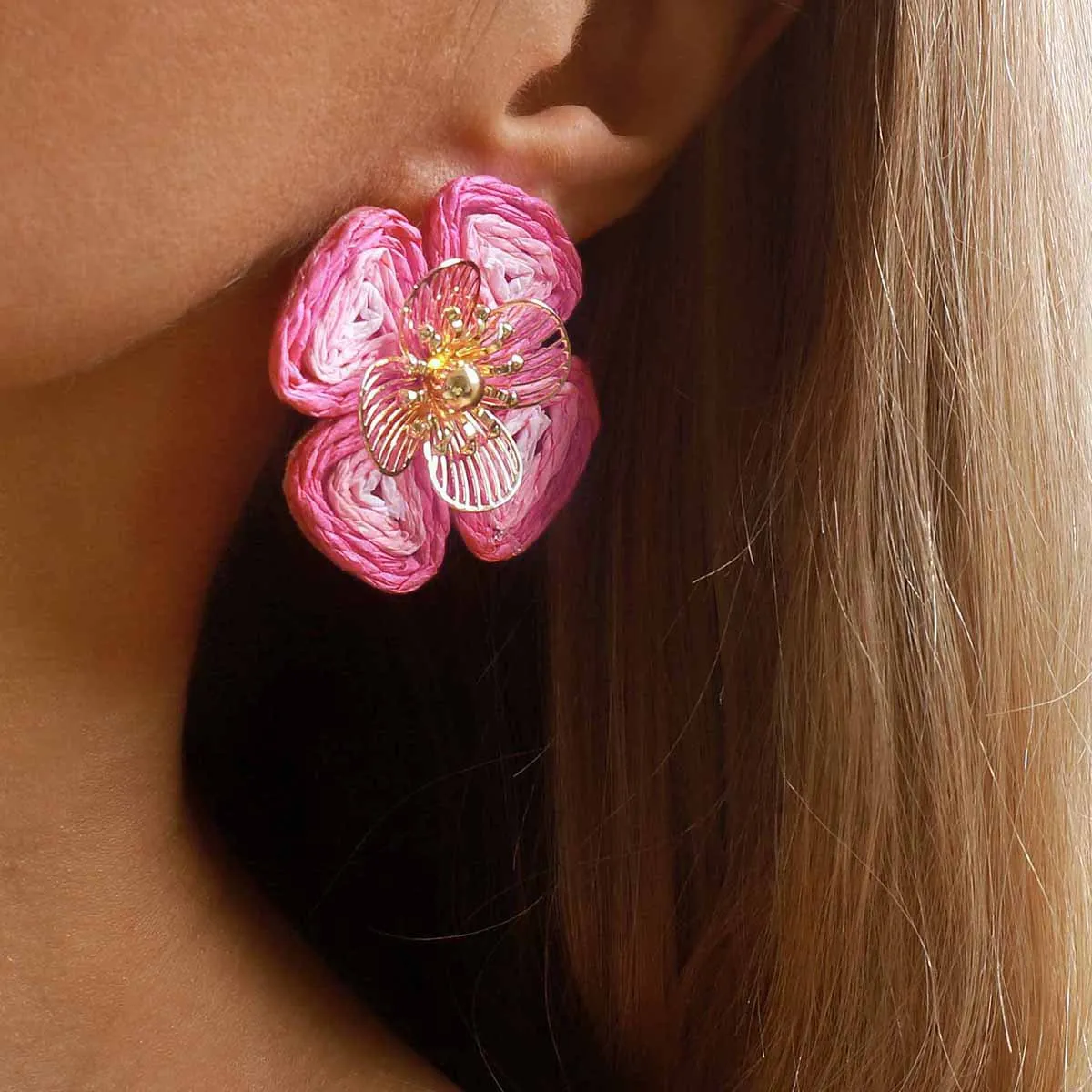 E14626 Sweet Vacation Wind Lafite Straw Flower Earrings Dopamine Earrings Spring Unique Design Earrings Women