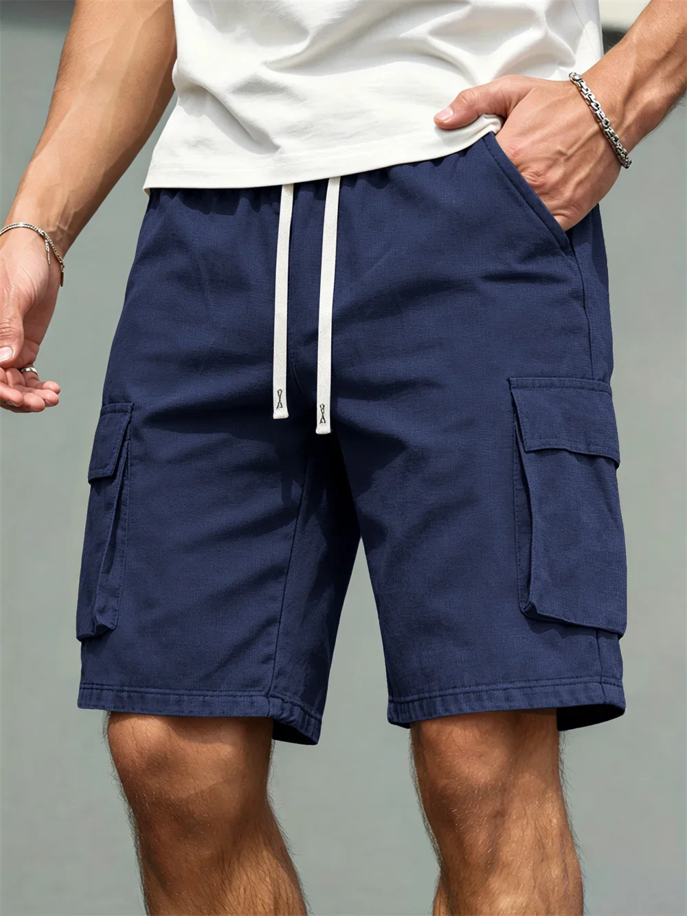 2026 Herren Loose-Fit-Hosen mit geradem Bein, lässige Arbeitsshorts mit mehreren Taschen, hochwertige Herrenshorts, Alltags-Arbeitsshorts mit Kordelzug – Detail 4