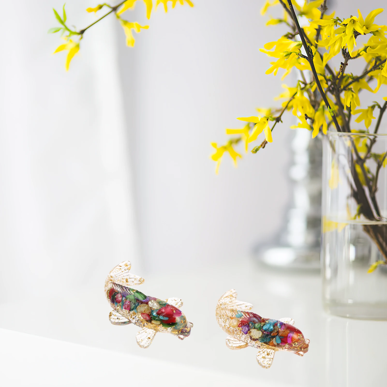 

2pcs Small Crystal Decor For Desktop Office Study Fish Ornament Resin Epoxy Craft Indoor Decoration