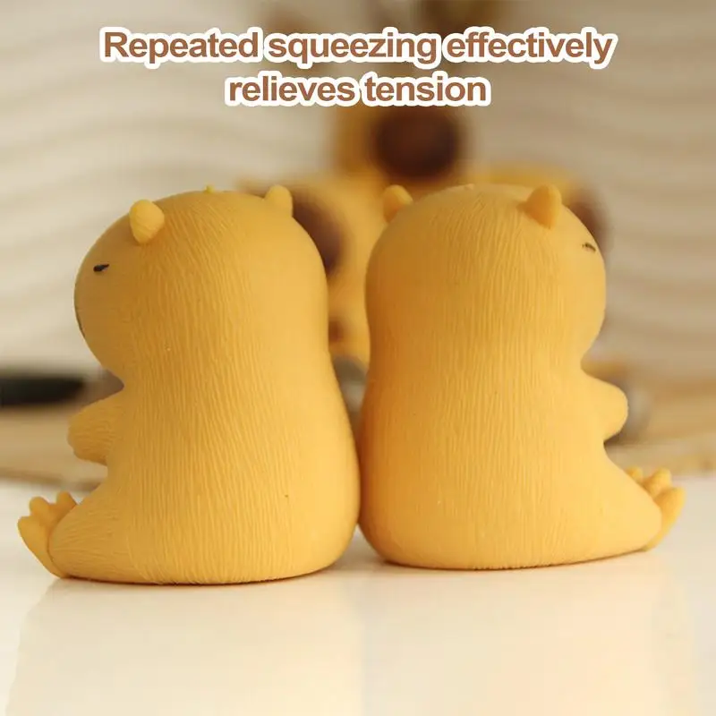 아이들을위한 짜기 장난감 Capybara 고무 짜기 모델 데스크탑 장식 느린 리바운드 꼬집는 장난감