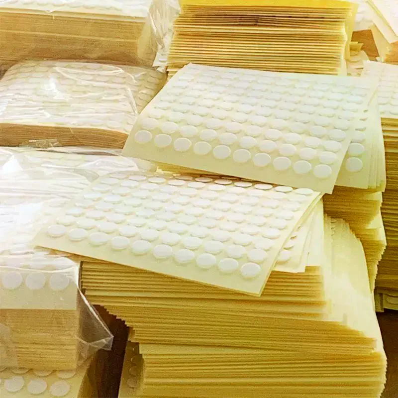 100 Sheets Nano Traceless Double Sided Adhesive Dots Strong Adhesion Removable Perfect For Crafting Home Decoration Office