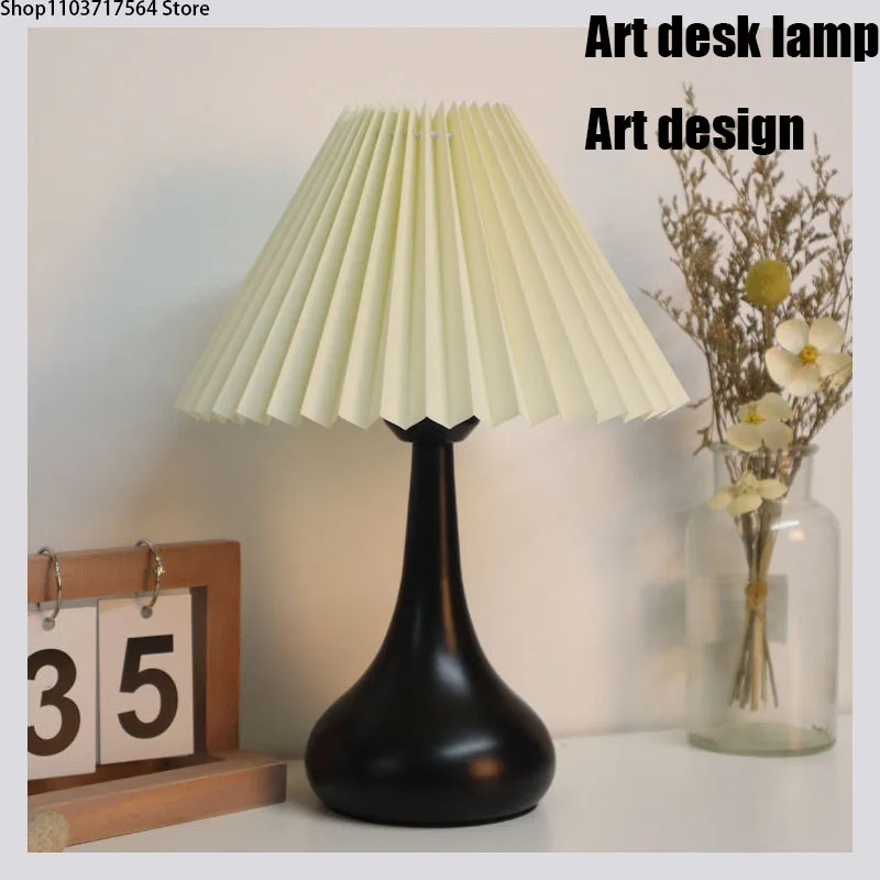 Medieval desk lamp Northern Europe ins retro style pleated creative bedside dormitory atmosphere bedroom girl decorative nightli