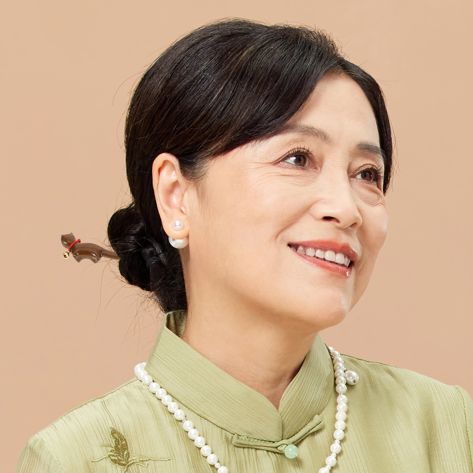 

Elegant Wooden Hair Chopstick Cat Bell Hairpin for Women Girls Classic Vintage Accessory Bun Twists Braids Hair Chopstick