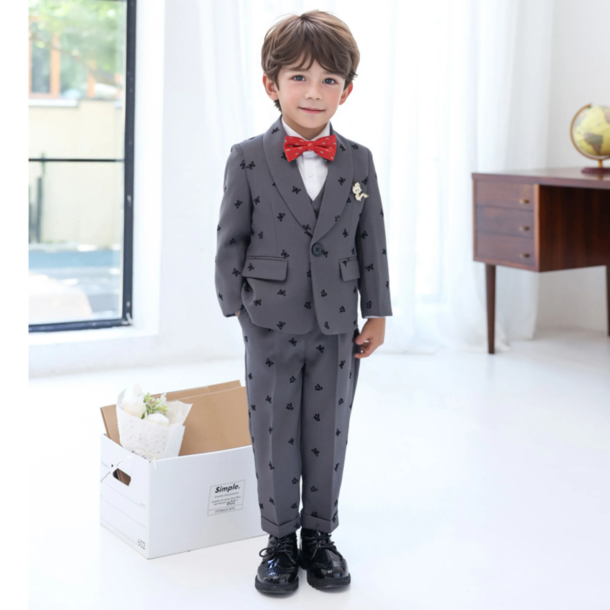 Kids Butterfly Embroidery Suit Set Flower Boys Wedding Dress Children's 5Pieces Formal Wear With Jacket Vest Pants Bowtie Brooch