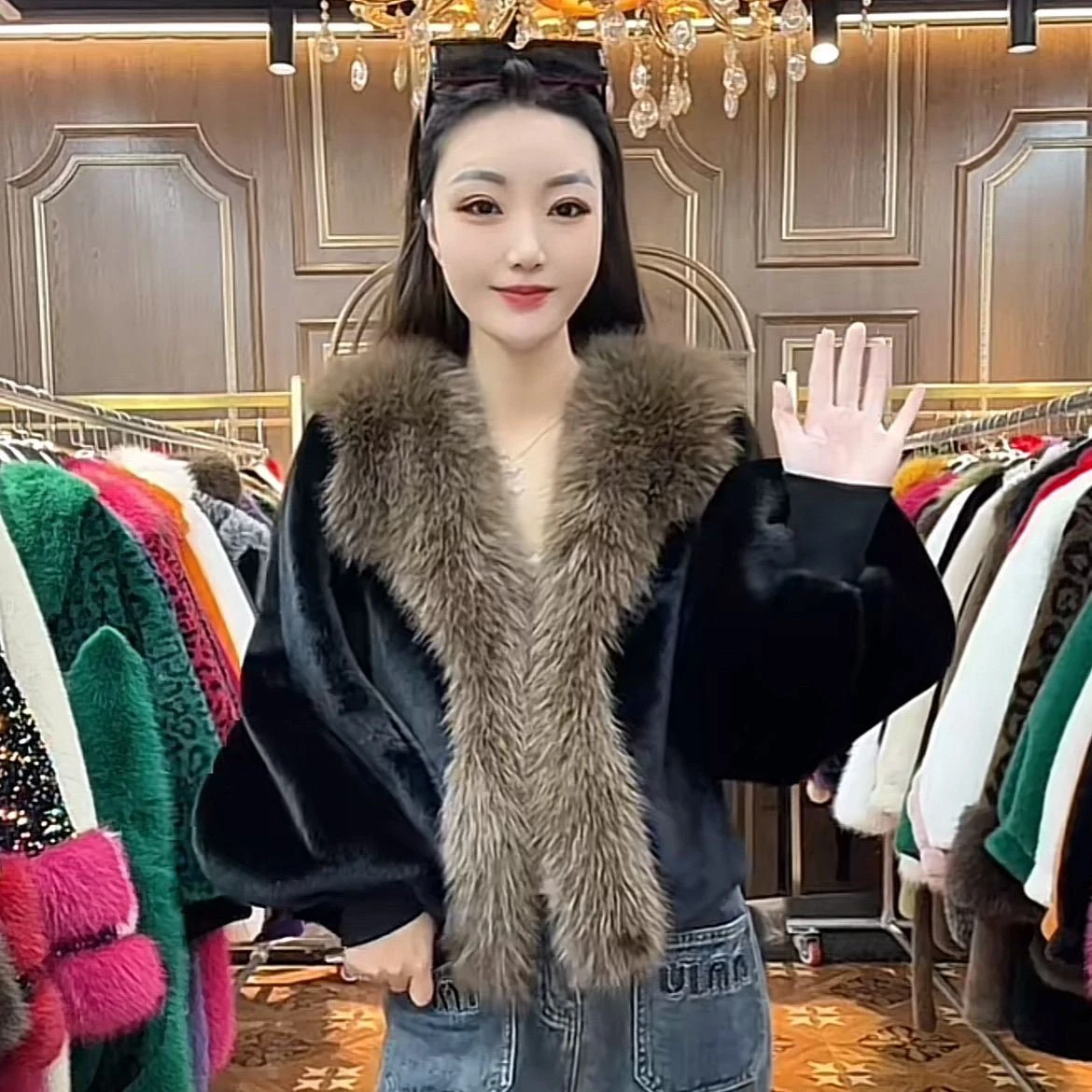 

High-Quality Luxurious Mink Fur Warm Thick Trendy Fur Coats Women 2025 New Winter High-End New Fashion Lantern Sleeve Fur Coat