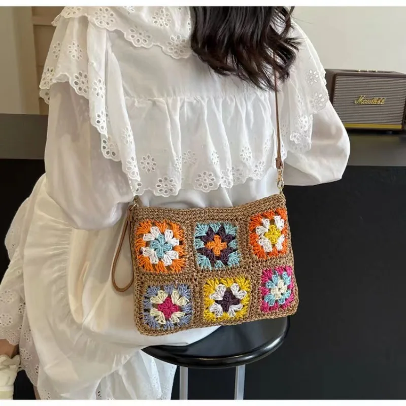 Summer Handmade Hook Retro Flower Crossbody borsa da donna borsa a tracolla singola in corda di carta all\'uncinetto Flip borsa in stile etnico