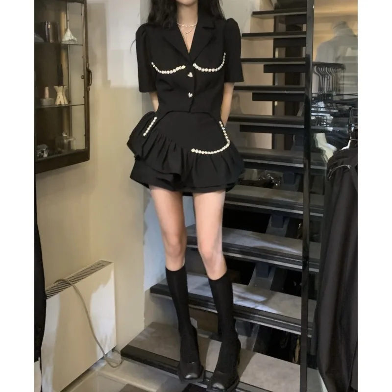 

Модный корейский стиль, юбка-брюки с оборками, комплект из двух предметов, Женский темпераментный приталенный однотонный летний костюм с лацканами и пуговицами в форме сердца