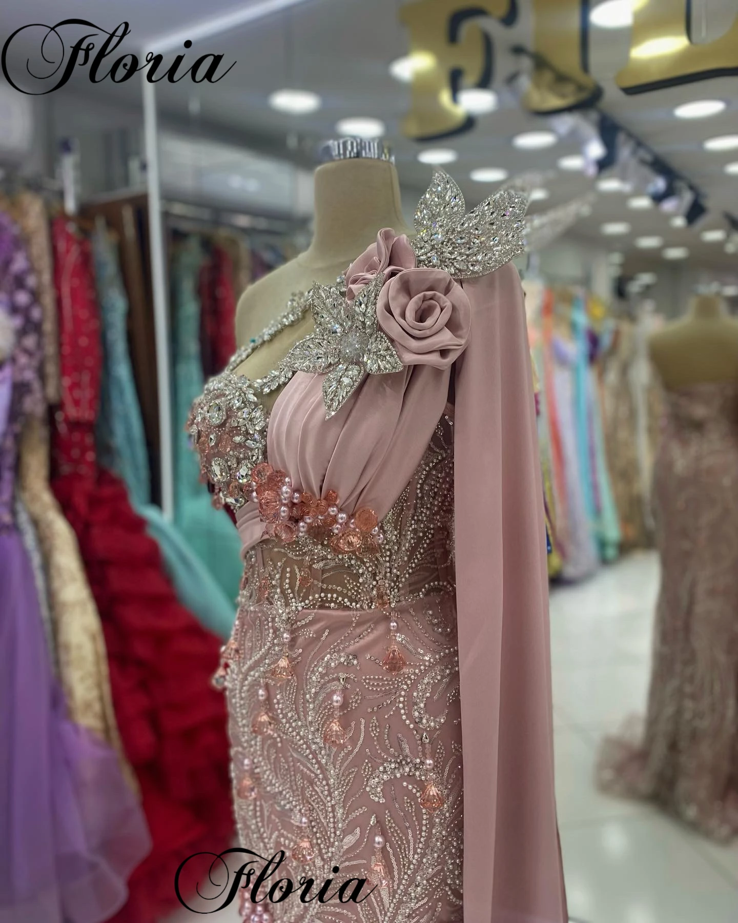 One Shoulder Blush Pink Evening Dresses Mermaid Crystals Popular Prom Dresses Vestidos De Gala Host Costumes Coutures Gowns