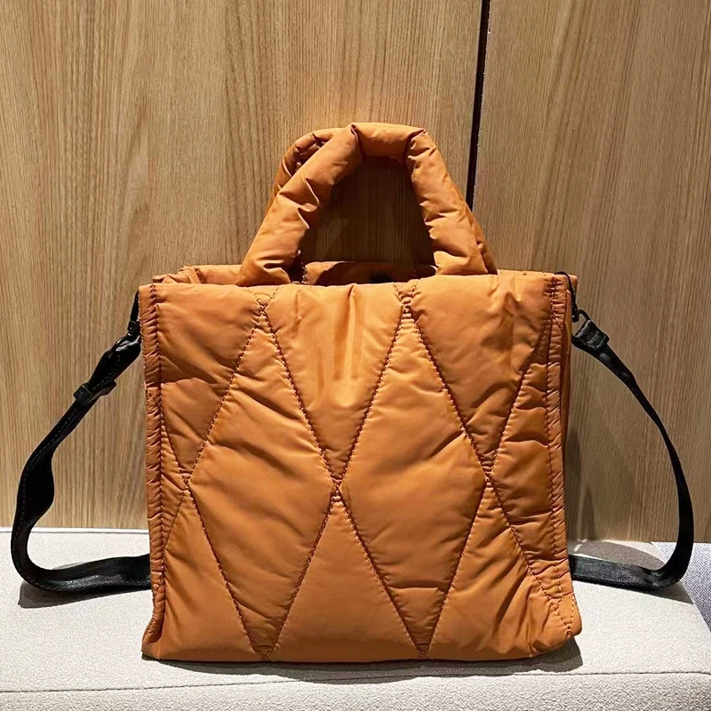 

Повседневная сумка-тоут для женщин, роскошная дизайнерская сумка-кошелек, новинка 2026, полиэстер, вышивка, нить, верхняя ручка, ткань на плечо