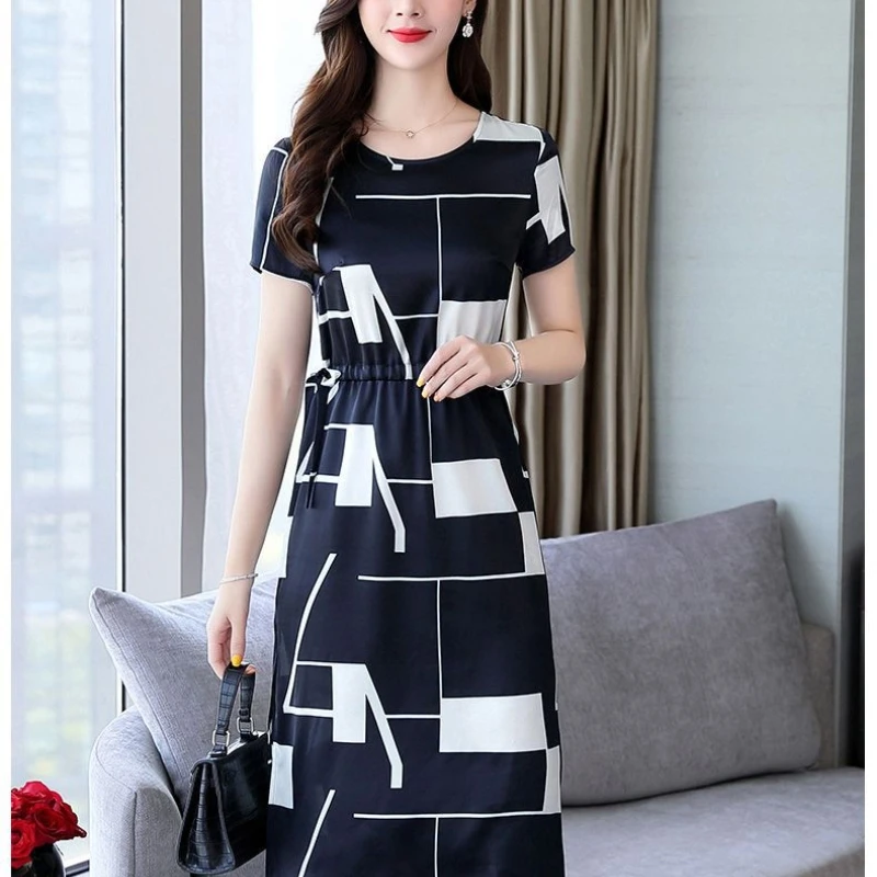 

2024 New Summer Sweet Elegant Dress Short Sleeved Slim Fit Round Neck Printed Plaid High Waist Women's Knee Skirts Midi Dress