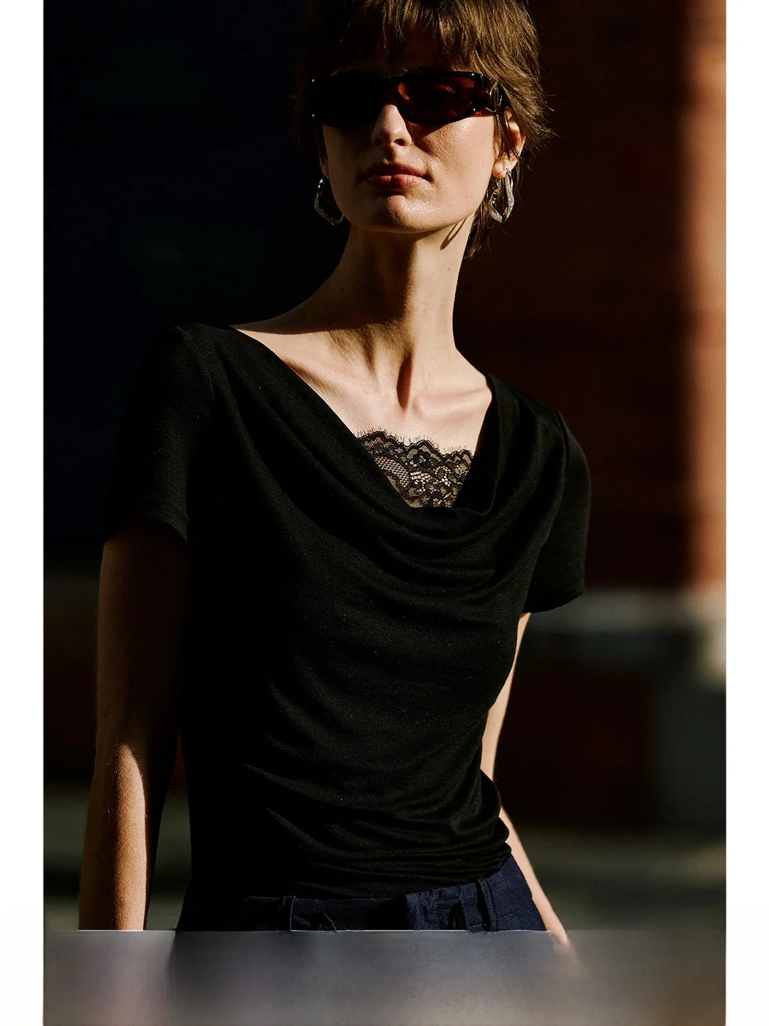 Luna7xi Women's Lace Splice Short Sleeve T-Shirt Slimming Drapey Commute Base Shirt Summer Breathable Comfortable Korean Style