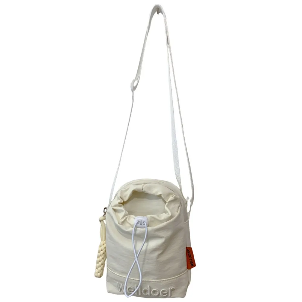 

Shoulder Strap Water Bottle Carrier Bag Quick Drying Front Pocket Crossbody Water Bottle Purse Waterproof Drawstring Open To