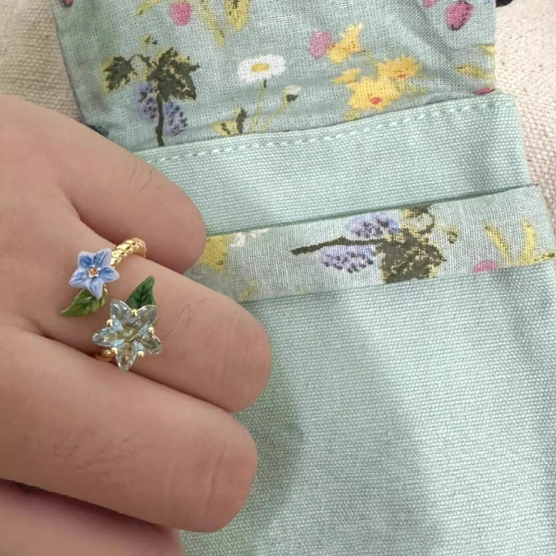 خاتم على شكل زهرة أرجوانية من الزركون على شكل نجمة للنساء والفتيات بتصميم إبداعي ومزاج حلو أنيق ومجوهرات الخطوبة هدية