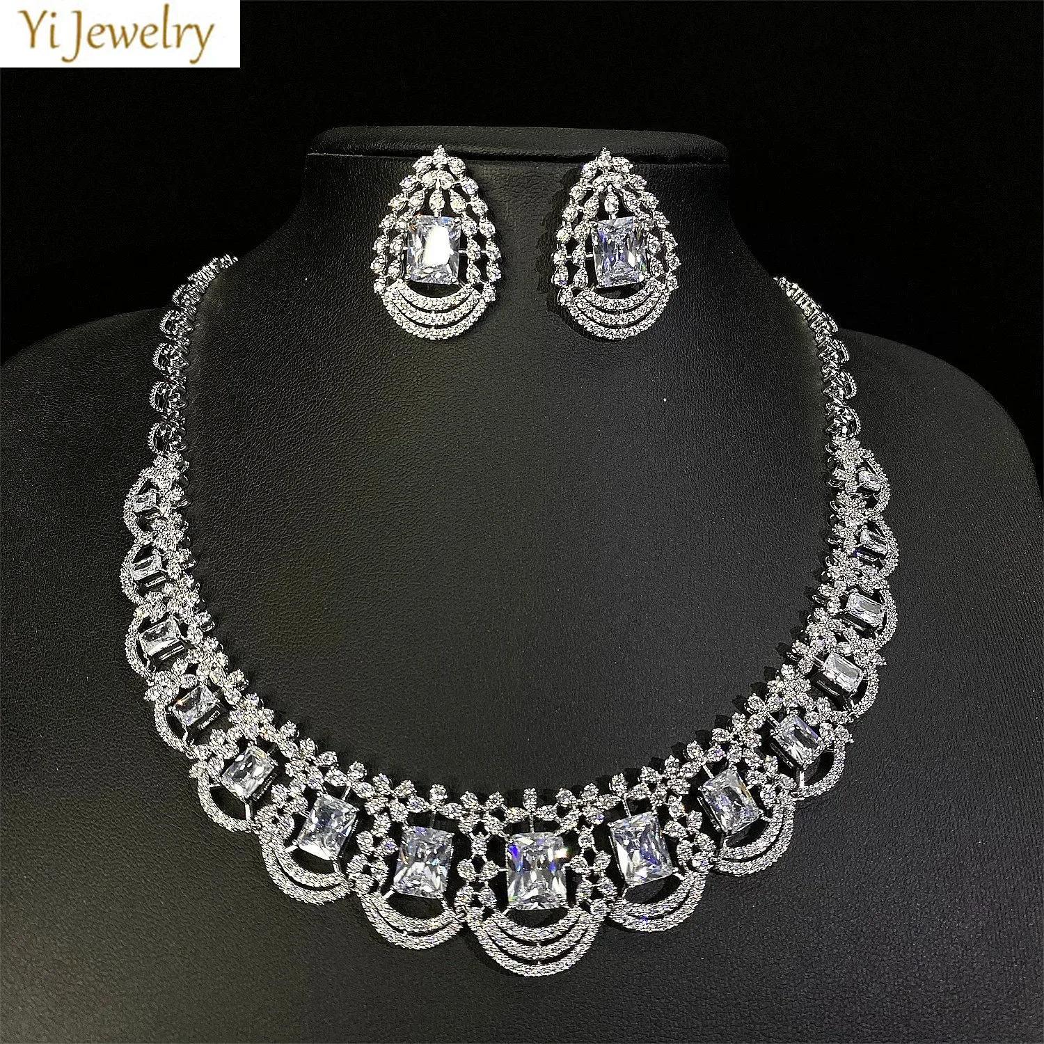 Sparkly zirconia Jewelry Sets Wedding Bride Necklace Earrings silver color Dinner party Luxury Jewelry Gown Accessories