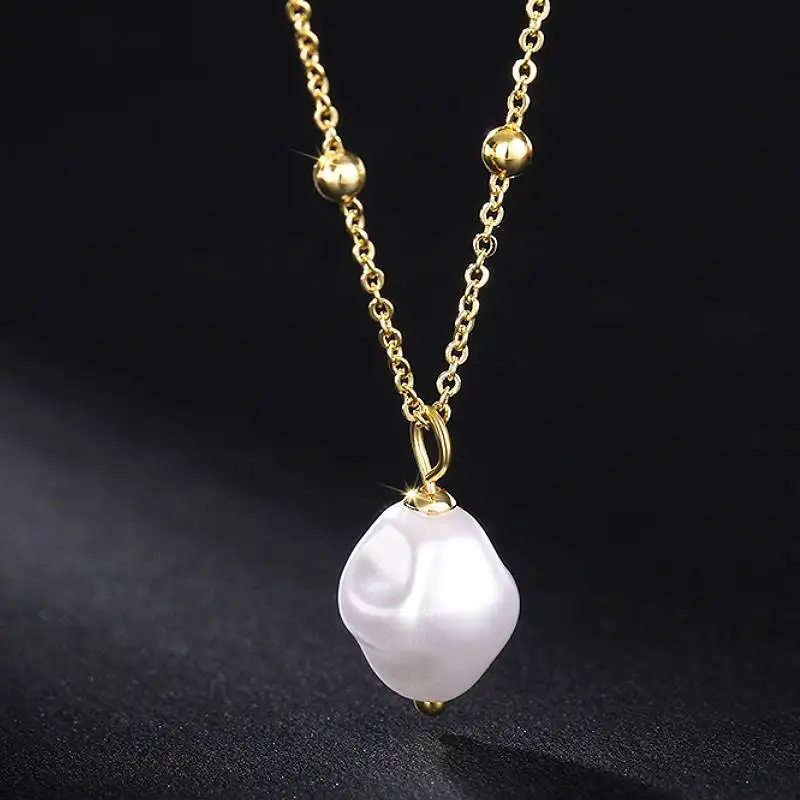 Huitan Elegante Frauen Anhänger Halskette Imitation Perle Unregelmäßige Design Persönlichkeit Trendy Zubehör Hochzeit Party Chic Schmuck